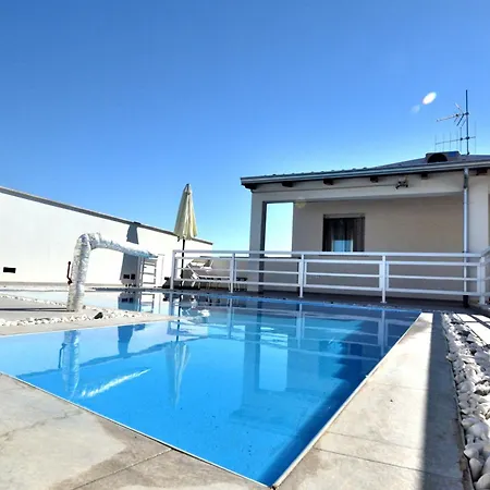 White Private Pool Villa Alcamo