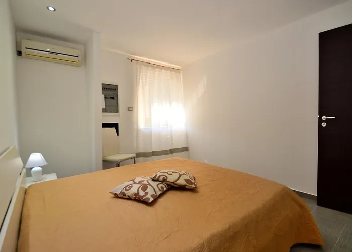 White Private Pool *